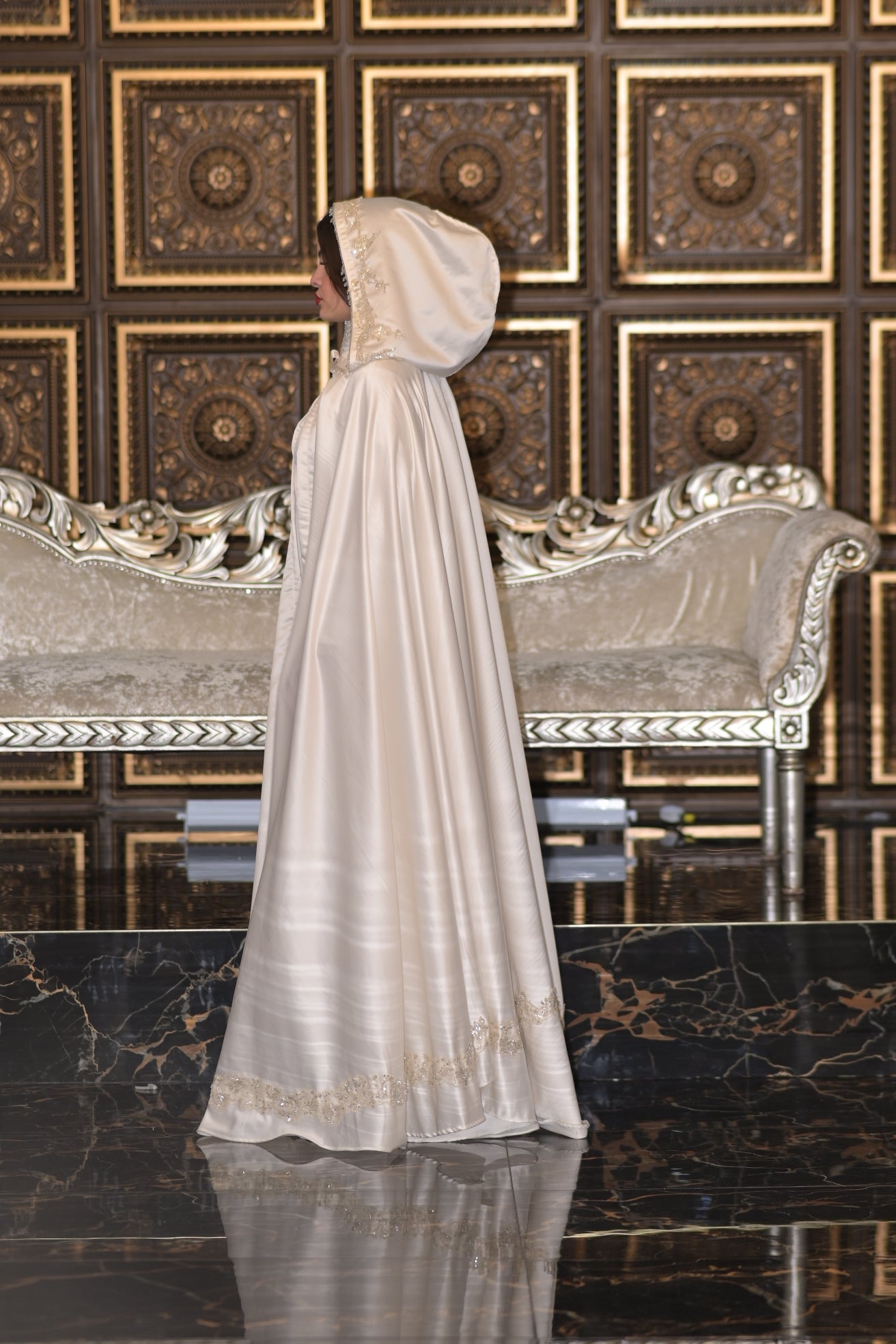 Flurry bridal cape