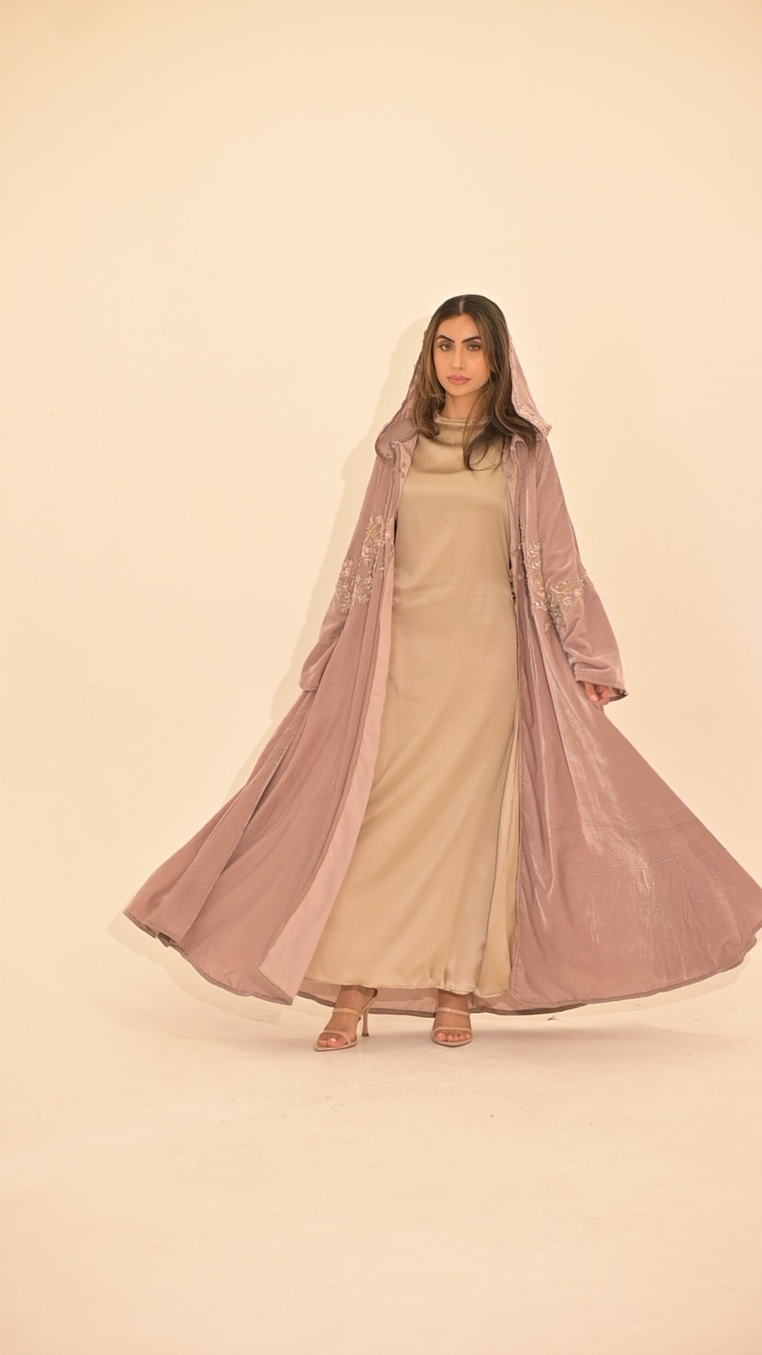 Lilac velvet 3-D embroidered hooded Abaya