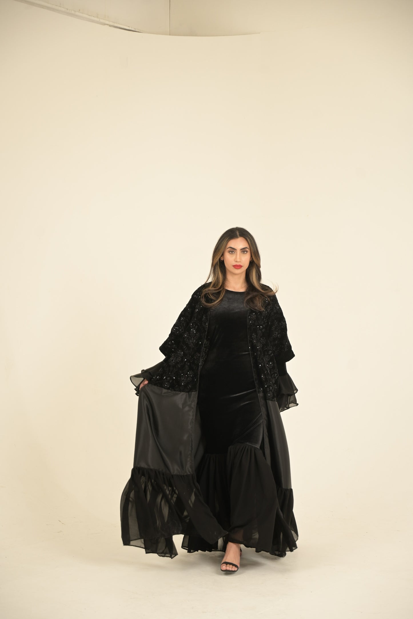 ( Princess Mary ) 2 pieces Abaya inside dress velvet and chiffon + main abaya Black velvet embroidered fabric, stain and chiffon
