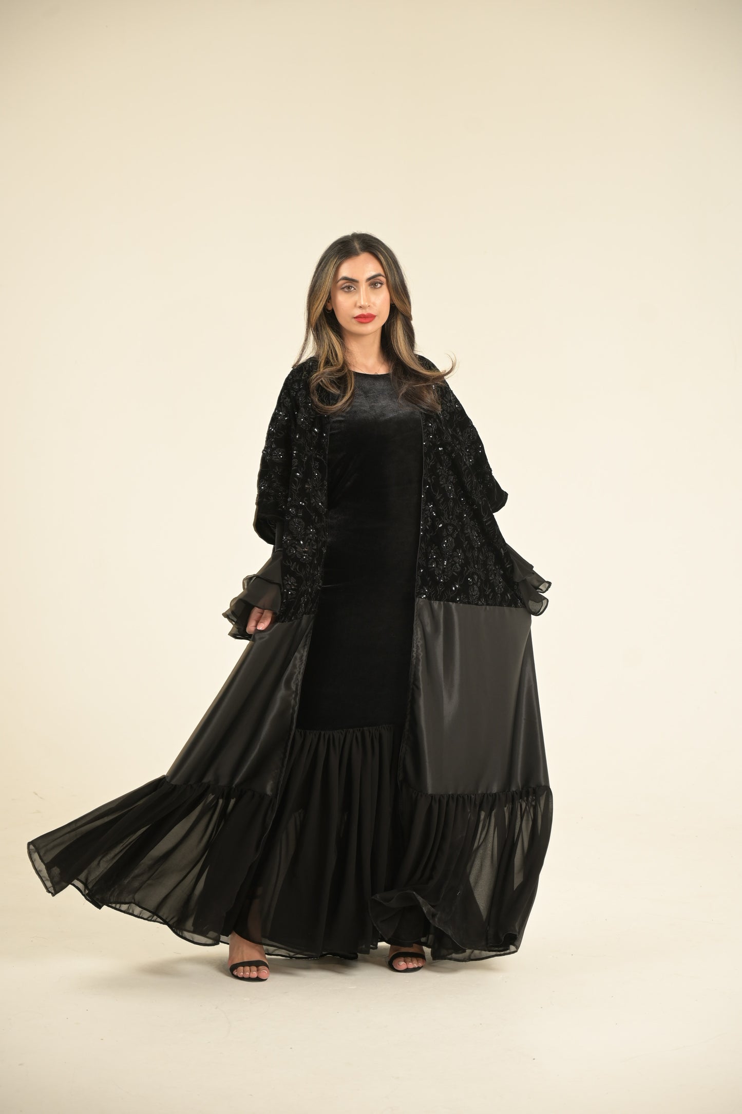 ( Princess Mary ) 2 pieces Abaya inside dress velvet and chiffon + main abaya Black velvet embroidered fabric, stain and chiffon