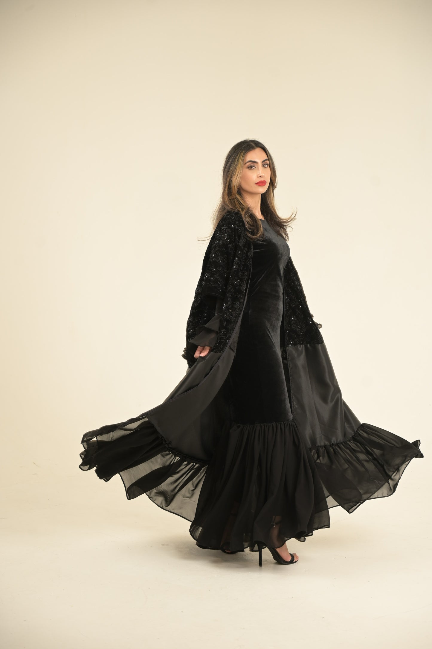 ( Princess Mary ) 2 pieces Abaya inside dress velvet and chiffon + main abaya Black velvet embroidered fabric, stain and chiffon