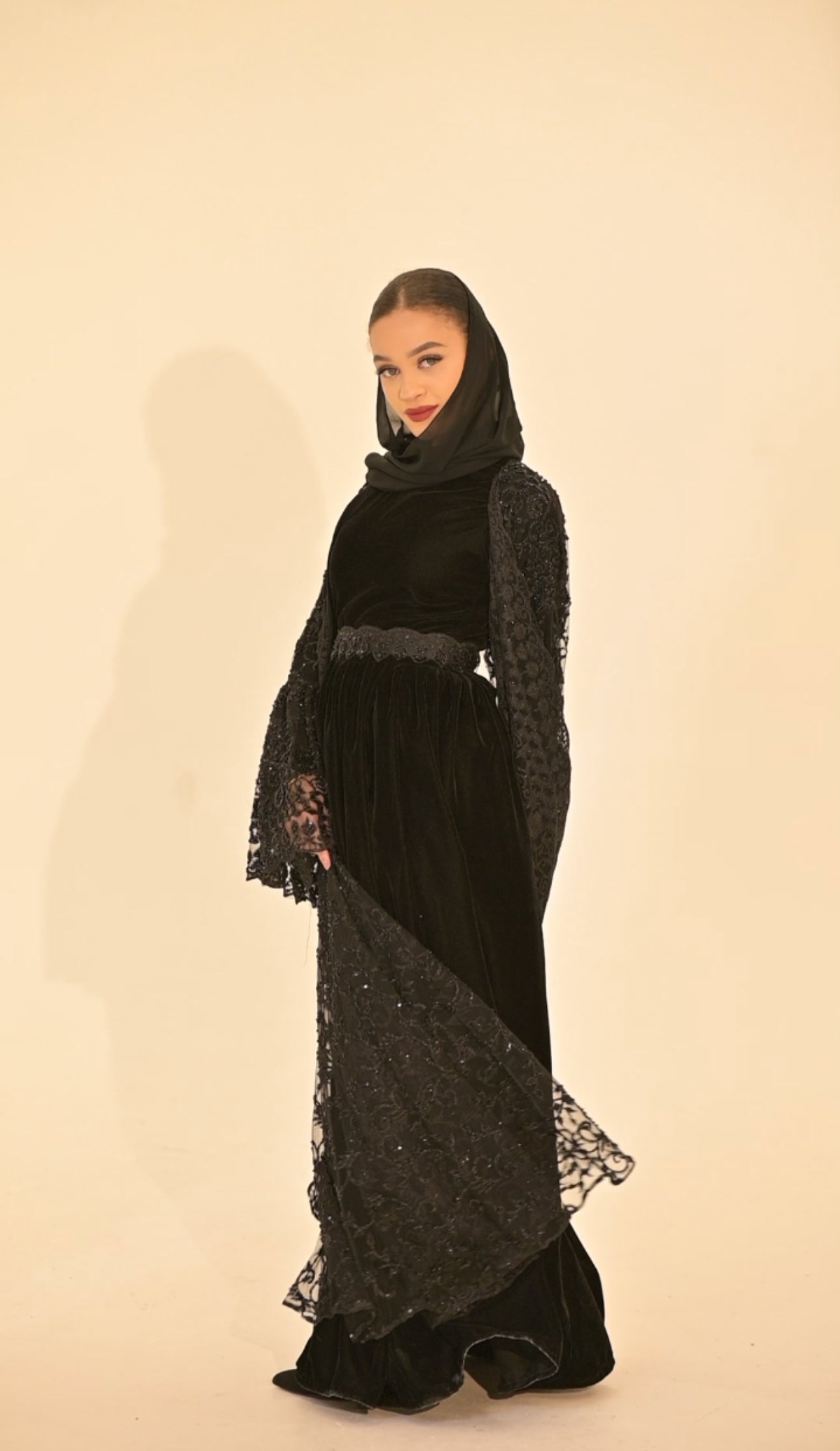 ( Rehanna Yasmin ) 2 pieces bridal Abaya velvet dress and black net embroidered Abaya
