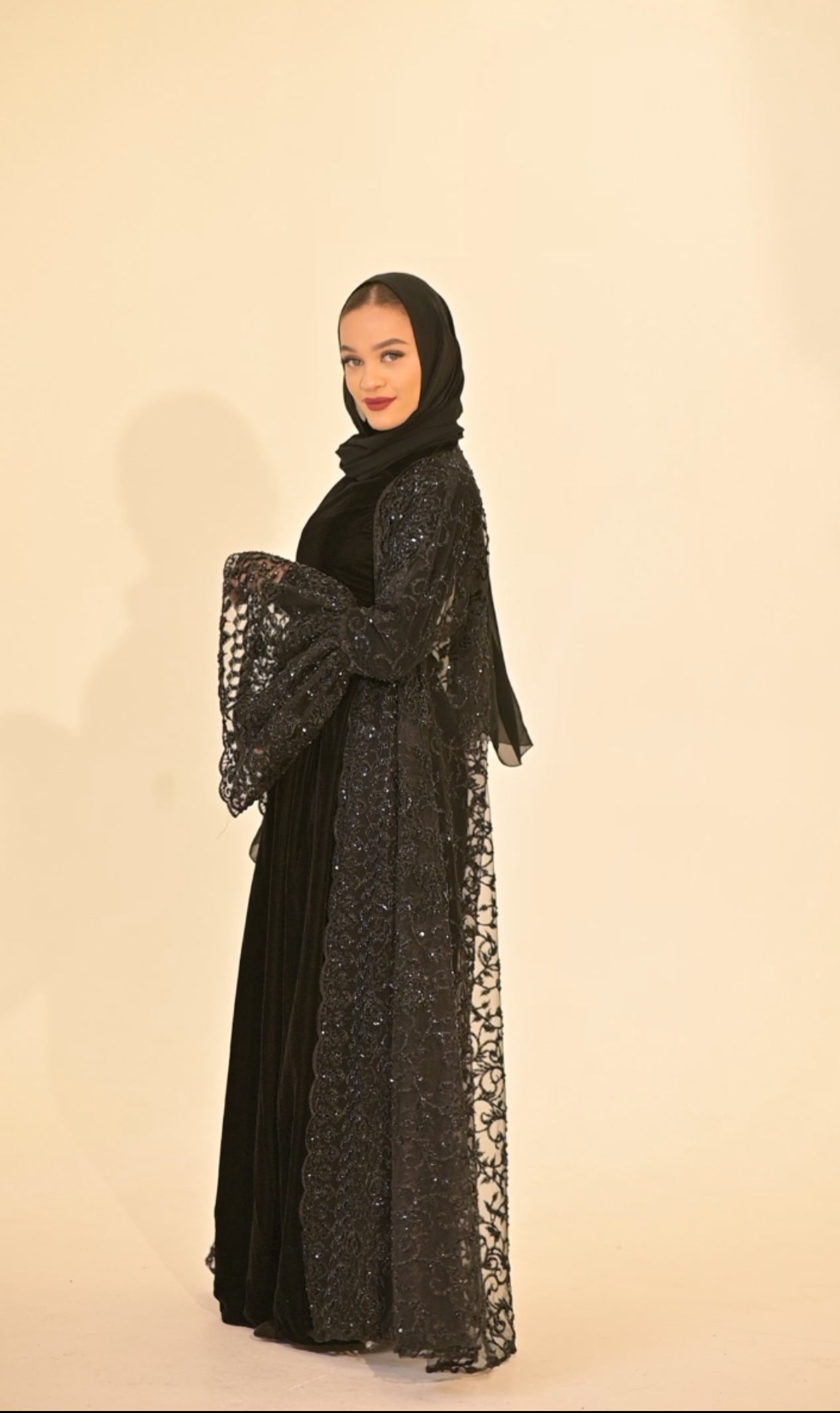 ( Rehanna Yasmin ) 2 pieces bridal Abaya velvet dress and black net embroidered Abaya