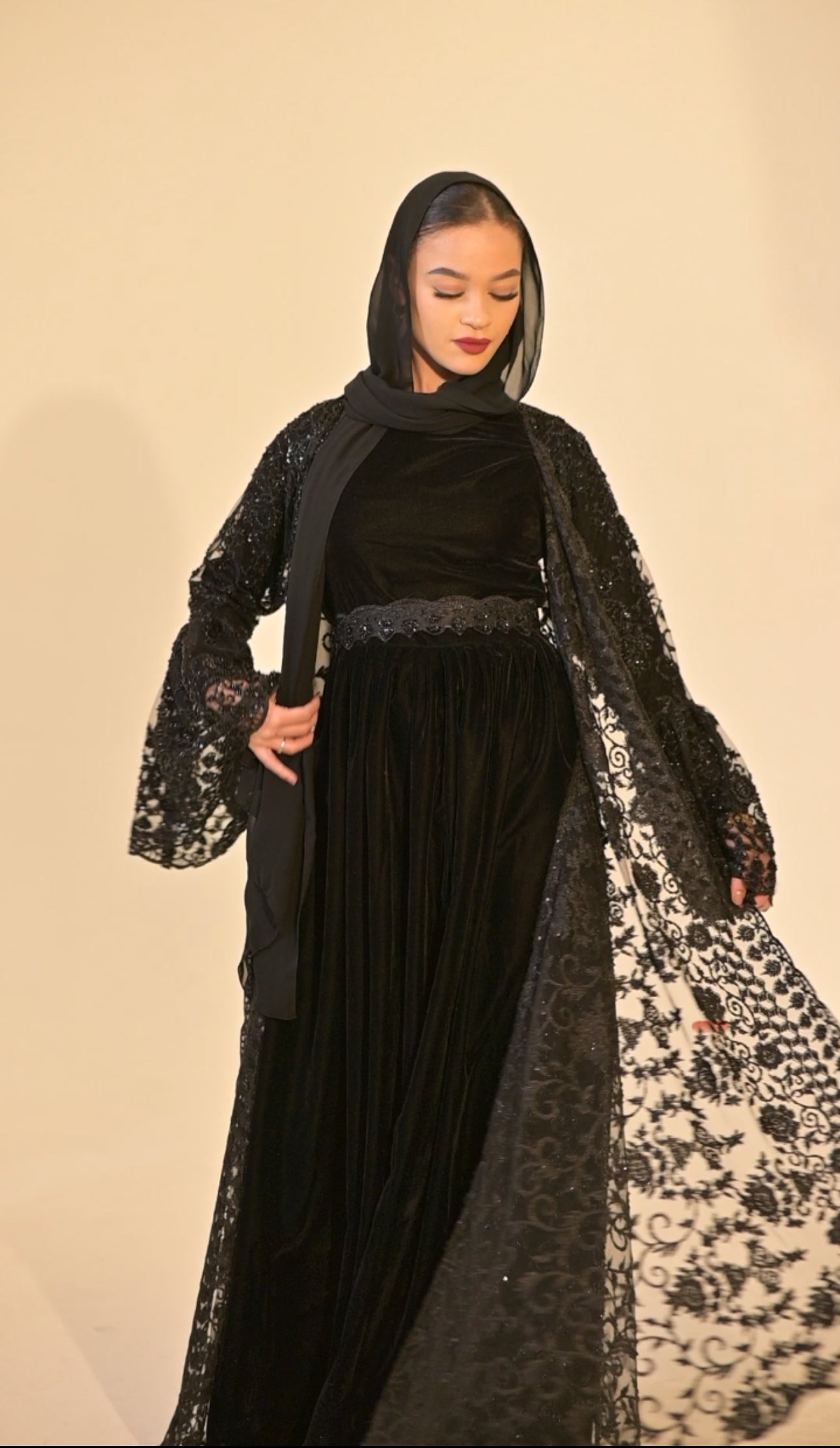 ( Rehanna Yasmin ) 2 pieces bridal Abaya velvet dress and black net embroidered Abaya