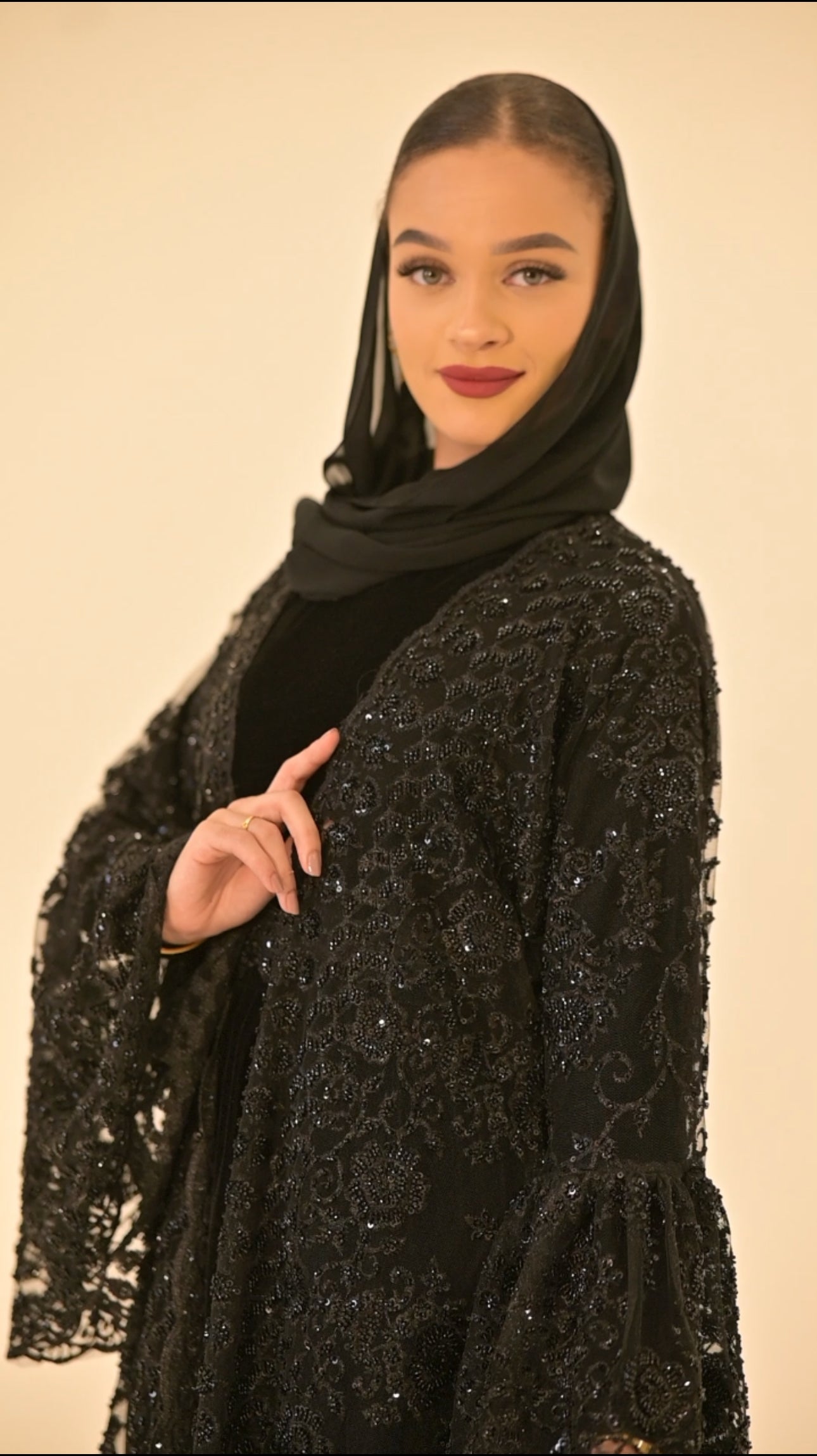 ( Rehanna Yasmin ) 2 pieces bridal Abaya velvet dress and black net embroidered Abaya