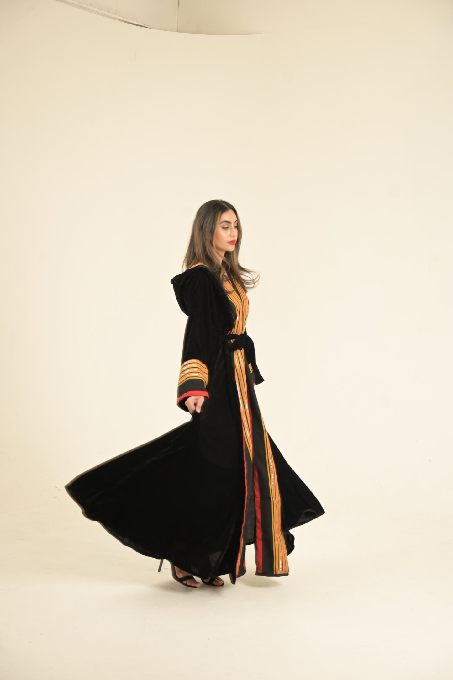 Yemeni traditional fabric with black velvet hooded abaya