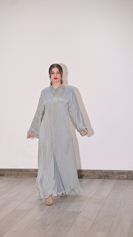 Chiffon split embroidered Abaya